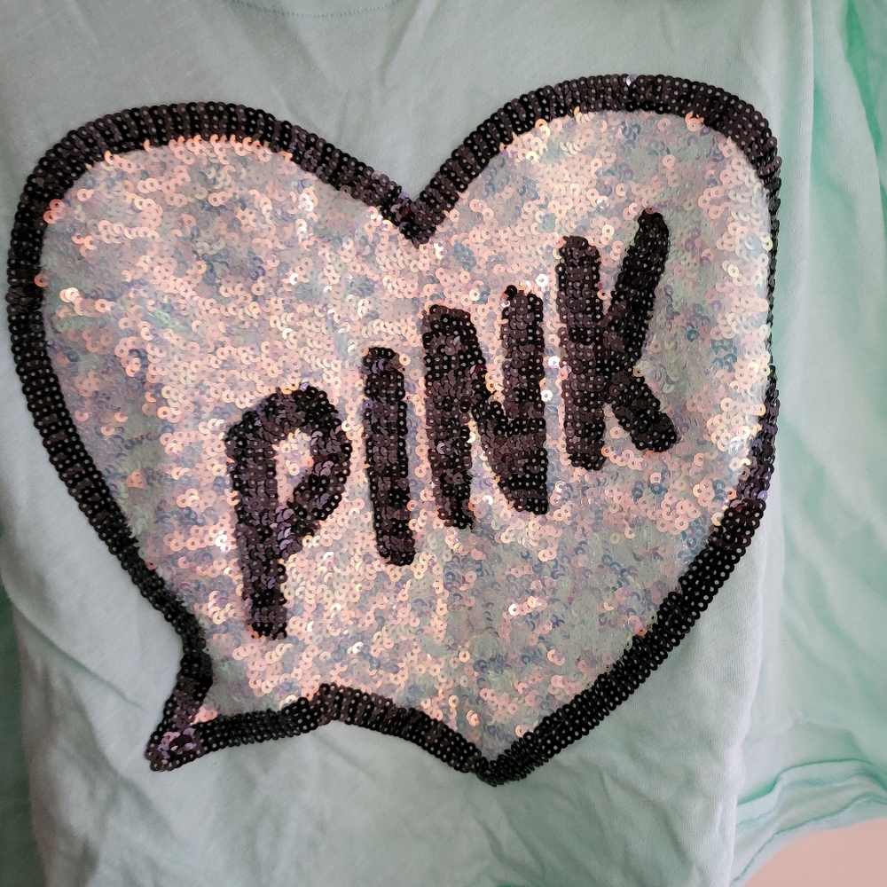 VS Pink Tank